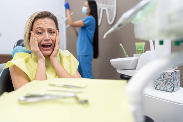 Best Emergency Denture Repair in Lliams Bay, WI